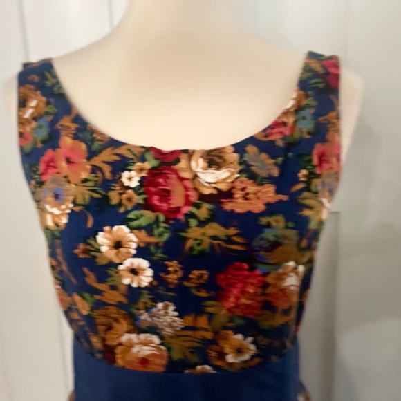 Lindy Bop dress size 8 US dress - Picture 2 of 2